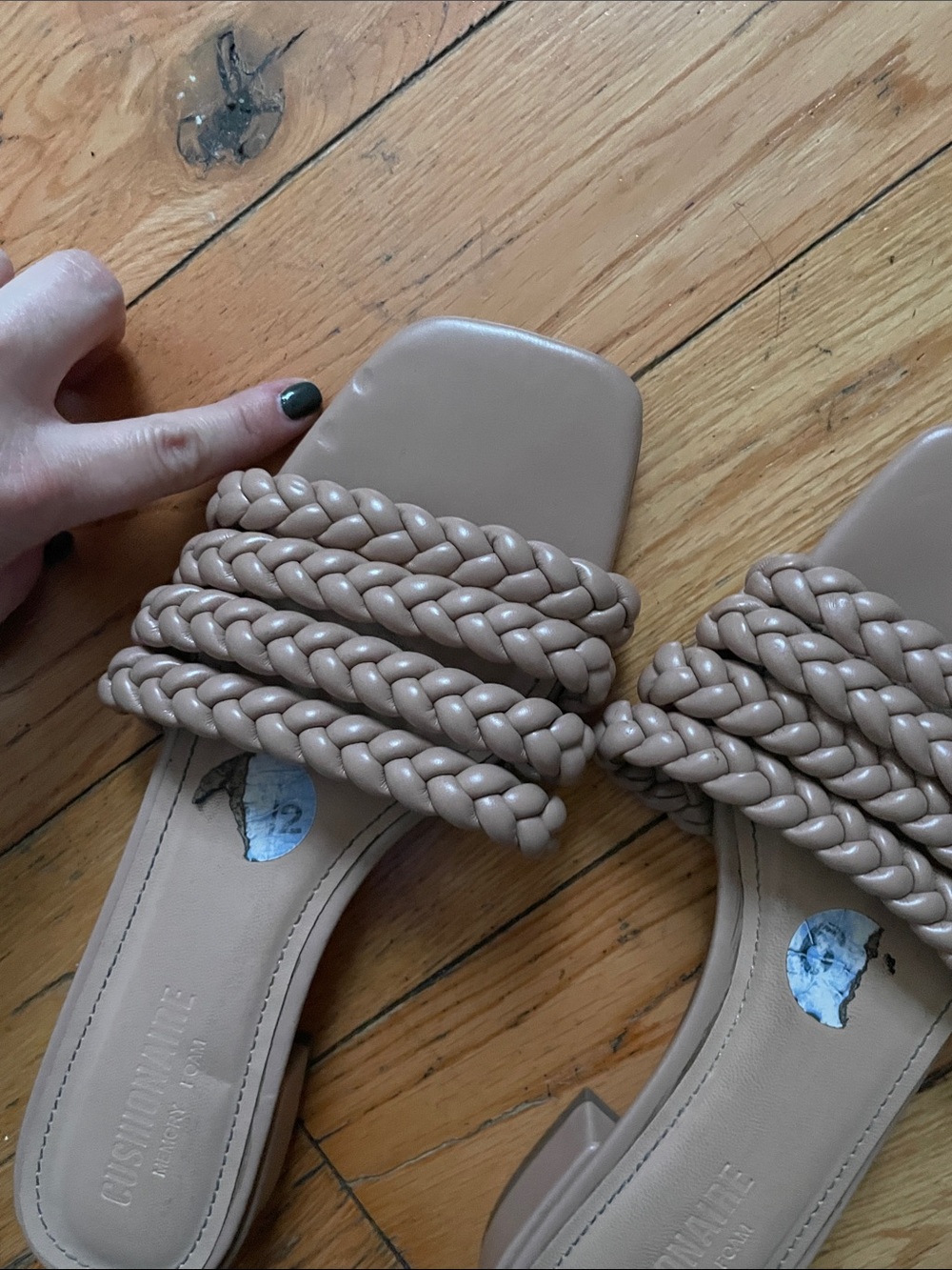 Sandals - Picture 2 of 6